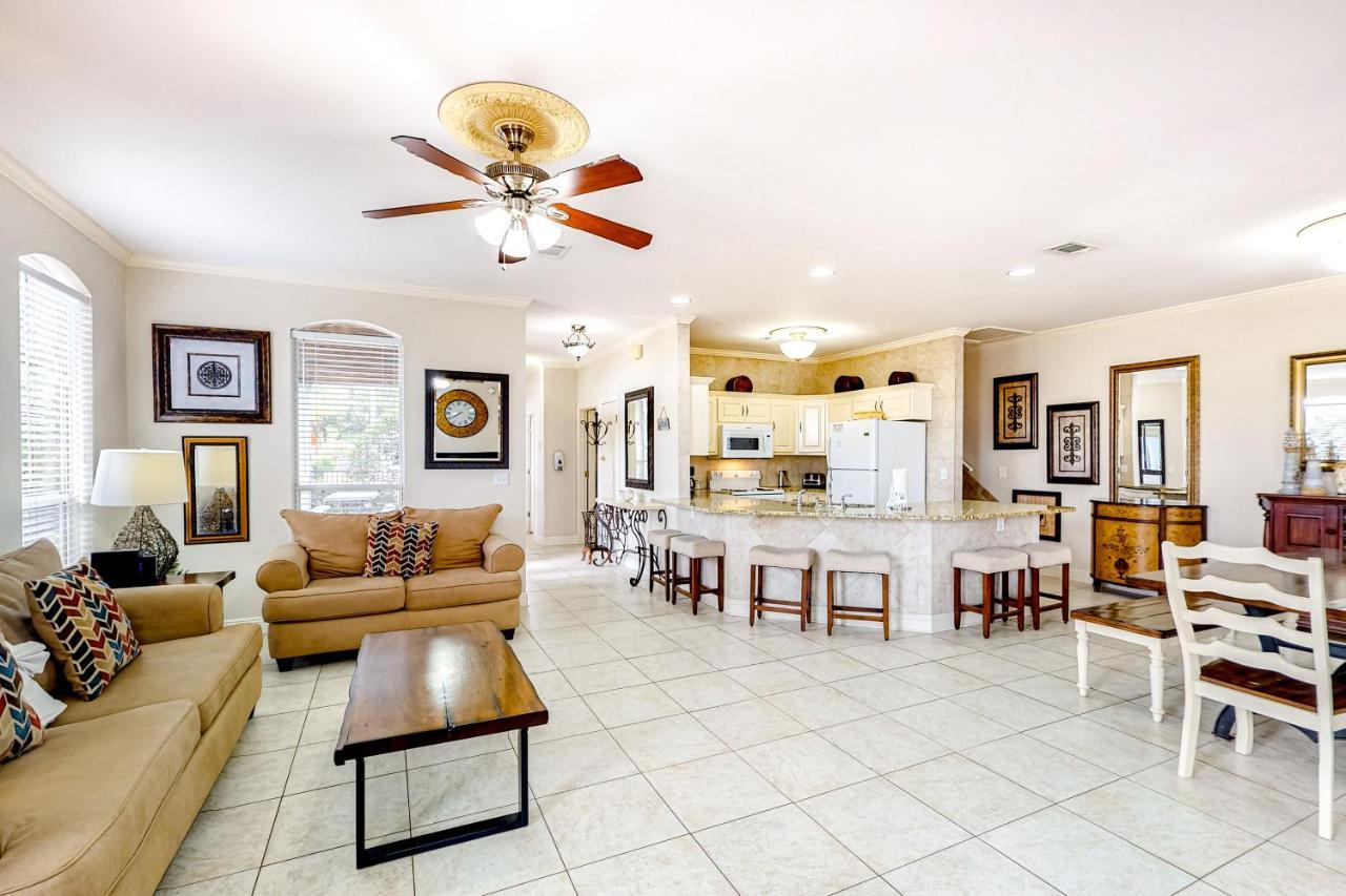 Emerald Shores Cottage دستين المظهر الخارجي الصورة