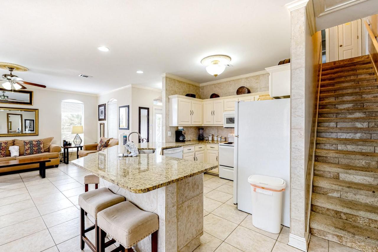 Emerald Shores Cottage دستين المظهر الخارجي الصورة