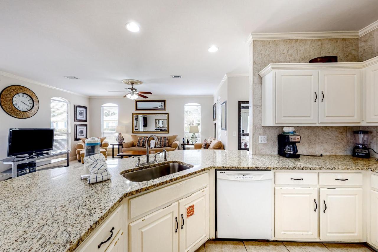 Emerald Shores Cottage دستين المظهر الخارجي الصورة