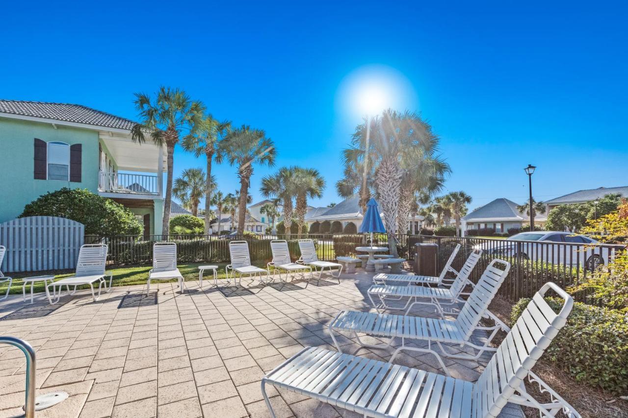 Emerald Shores Cottage دستين المظهر الخارجي الصورة